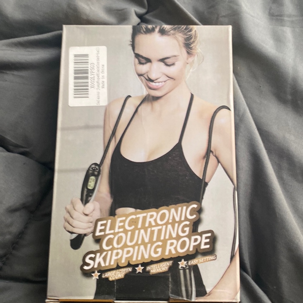 Electronic, counting, skipping rope.